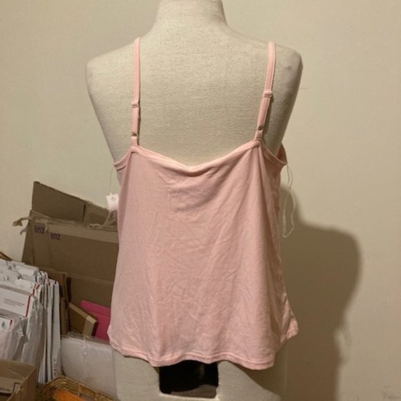 No Boundaries tank and shorts - Picture 4 of 16